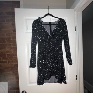 Women’s Wrapped Dress Black White Spotted Pattern NWOT Size 8